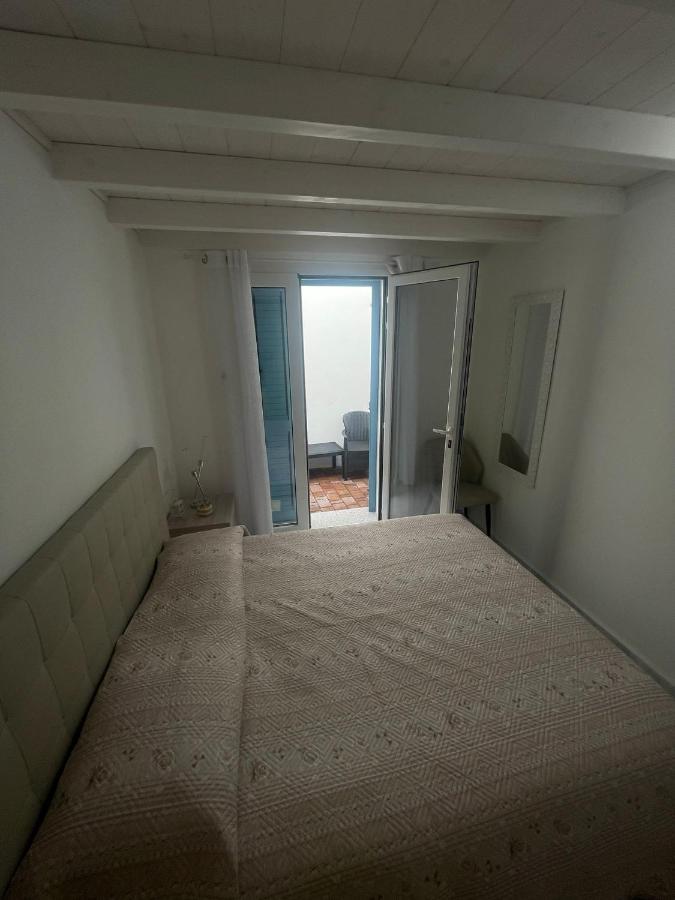La Perla Del Mare 2 Bed and Breakfast La Caletta Eksteriør billede